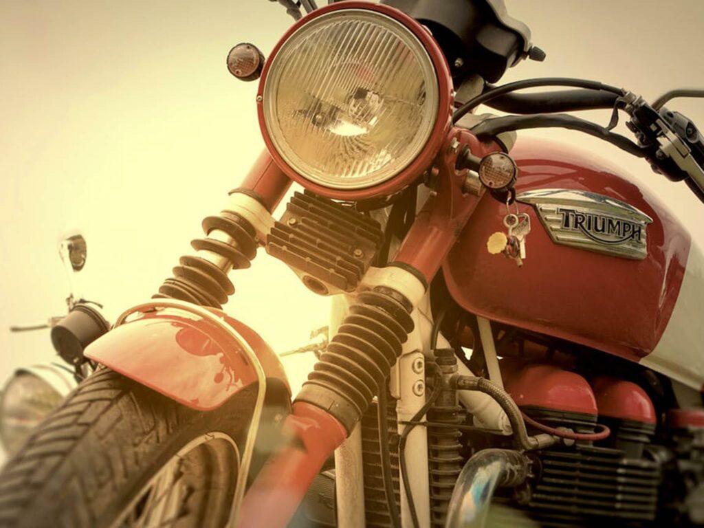 BENOIT MOTOS SERVICES Entretien Moto Perigueux Triumph Motorbike